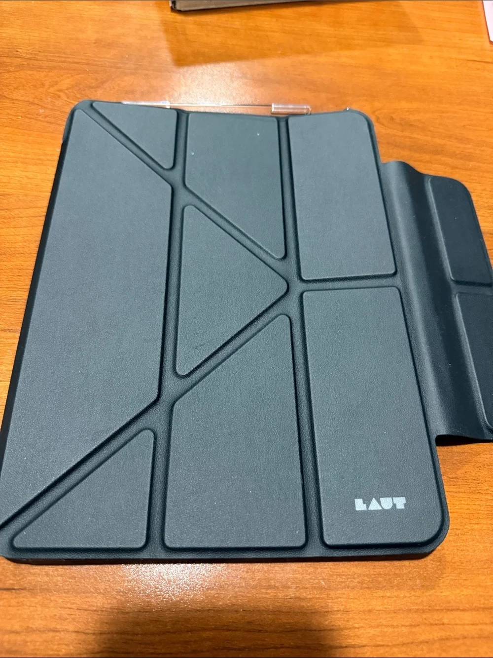 HUEX Black ipad (10th/11th Gen) Folio Case